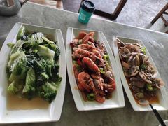 -四川小胡子海鲜(丁村万人海鲜广场店)