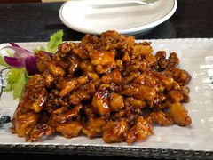酱爆桃仁鸡丁-津菜宋记老房子(平山道店)