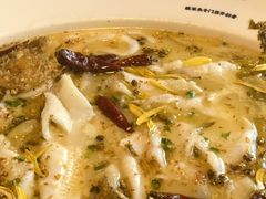 -渔语鱼酸菜鱼新川菜(来福士店)