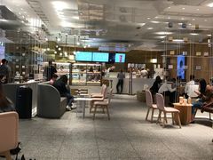 大堂-奈雪的茶(湖滨银泰in77C区PRO店)