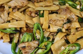 Fresh Bamboo Shoots Stir-Fried with Pork Belly