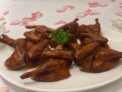 脆皮乳鸽-海逸海鲜酒家(古北店)