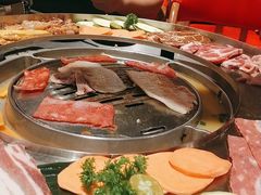 -哈哈碳都·牛肋条无限自助烤肉(台江万达店)
