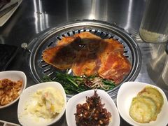 -韩聚屋韩国烤肉餐厅(新北万达店)