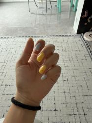 -小鸭梨影院式美甲