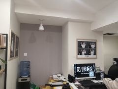 -花儿照相馆·最美证件照(红旗街万达店)