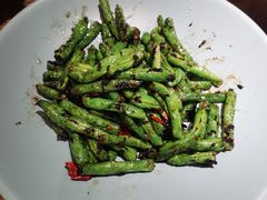 -蜜桃餐厅·伴山(湖滨商业街店)