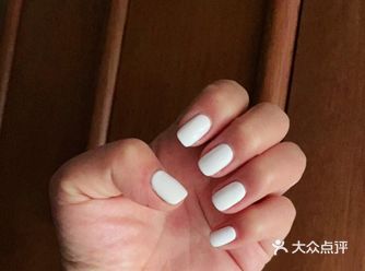 请问一下有没有仙女和我一样一做指甲就容易起水泡