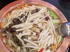 -黔阿牛菌汤牛肉粉全牛火锅(喷水池店)