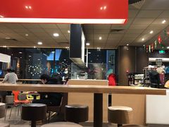 大堂-麦当劳(杭州西湖银泰百货店)