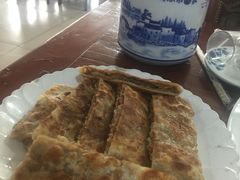 -溢心园香河肉饼总店