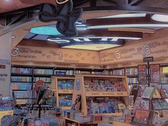 -西西弗书店&矢量咖啡(静安大悦城店)