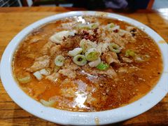 -冯记白土岗辣子鸡