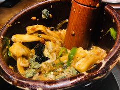 钵里茄子在捣蛋-吃饭皇帝大(赛格国际店)