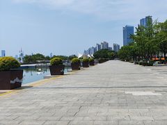 -秋水广场