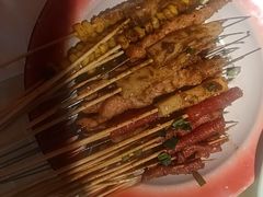 -老街烧烤大排档·地道湖北菜·龙虾馆(汉口火车站店)