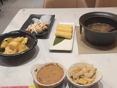 -呷哺呷哺(融创茂店)