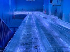 -西安银基冰雪世界
