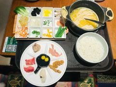 云南过桥米线-云海肴·汽锅鸡·云南菜(天山百盛优客店)