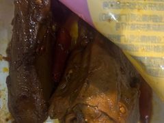 -周黑鸭(宁波鄞州区环球银泰城店)