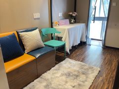 -魔方公寓(碧云国际店)