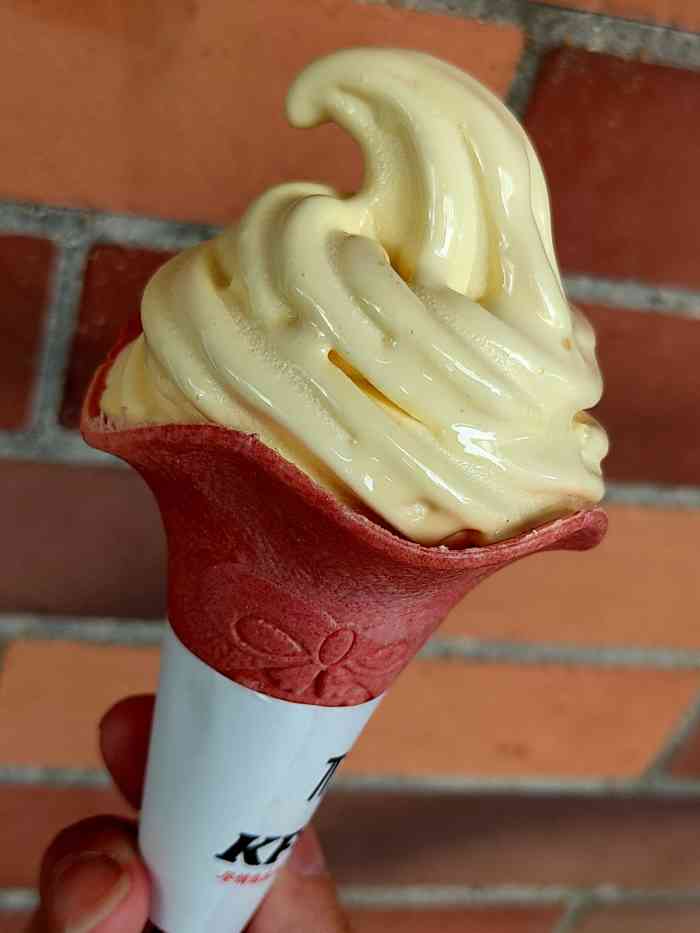 打分 「芭娜娜小黄冰淇淋花筒」香蕉风味冰淇淋,味道挺好.