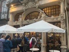 -Majestic Café
