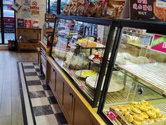 面包甜点陈列柜-味多美(民星路店)