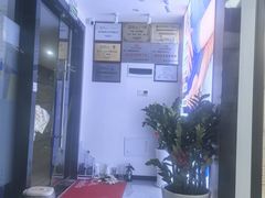 -脊地脊柱·运动康复·体态(汇海店)