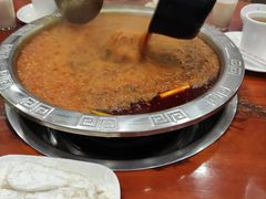 特制红汤锅底-刘胖娃鱼庄·特色肥肠鱼(杨家坪店)