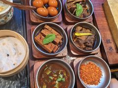 -银米·云南传统过桥米线(双廊黑金冠店)