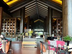 -时光吧·大堂吧·丽江和府洲际度假酒店