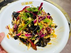 -锅飘飘·东北铁锅炖(雨花客厅店)
