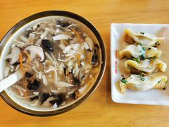 酸辣汤-小姜锅贴(凤凰街店)