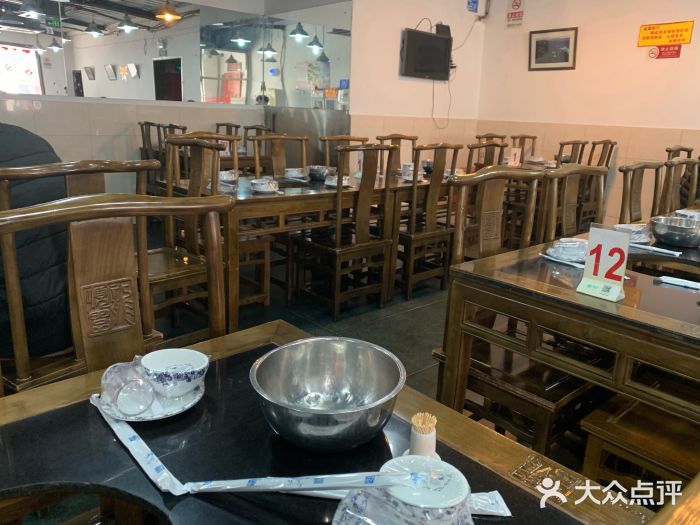 龙顺园麻辣香锅(机场店)大堂图片