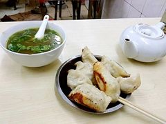 -黄阿姨锅贴大王(万航渡路店)