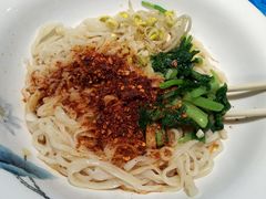 -楼兰古丽·新疆拌面·清真(华阳城店)