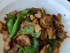 -老唐三下锅 ·张家界地标美食(溪布街店)