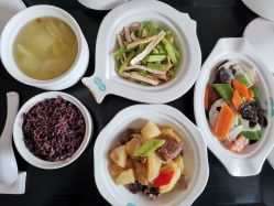 -美福月国际月子会所(银川店)