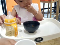 -极有家小鱼小鸡石锅煲(佳兆业店)