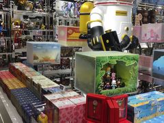 -泡泡玛特POPMART(侨福芳草地店)