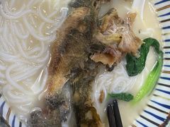 -鲜越鲜鱼粉(财富购物中心店)