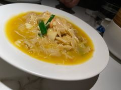 鸡汤煨笋衣-麻六记(新天地店)