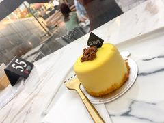 伯爵的杏园-UNI UNI(环亚凯瑟琳店)