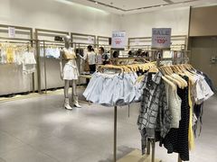 -URBAN REVIVO(佛山南海万达广场店)