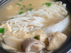 胡椒猪肚鸡沙河粉-山顶沙河粉-粤菜馆(凯旋店)