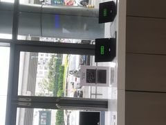 -Apple授权专营店(新业广场店)