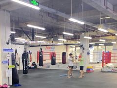 -FIGHTMAN格斗俱乐部(长宁临空店)