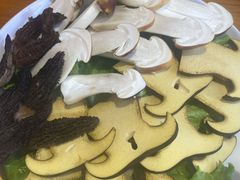 -民食香·腊排骨野生菌美食(木府店)