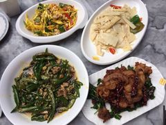 -蔼若春.传承三十年云南菜(金碧公园店)